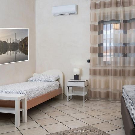 Casa Ruby Apartment Misterbianco Luaran gambar
