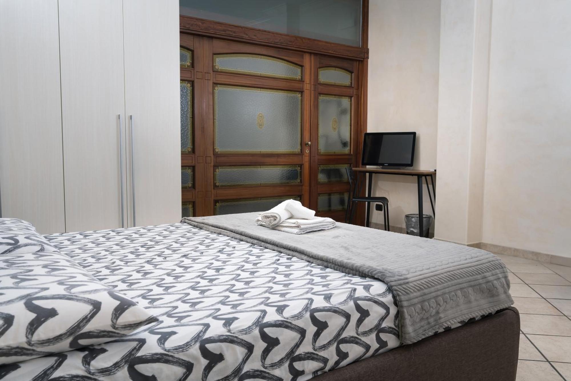Casa Ruby Apartment Misterbianco Luaran gambar